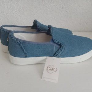Cato Comfort Women's Blue Denim Ruffle Sneaker - New with tag. Size 11M. 4522704